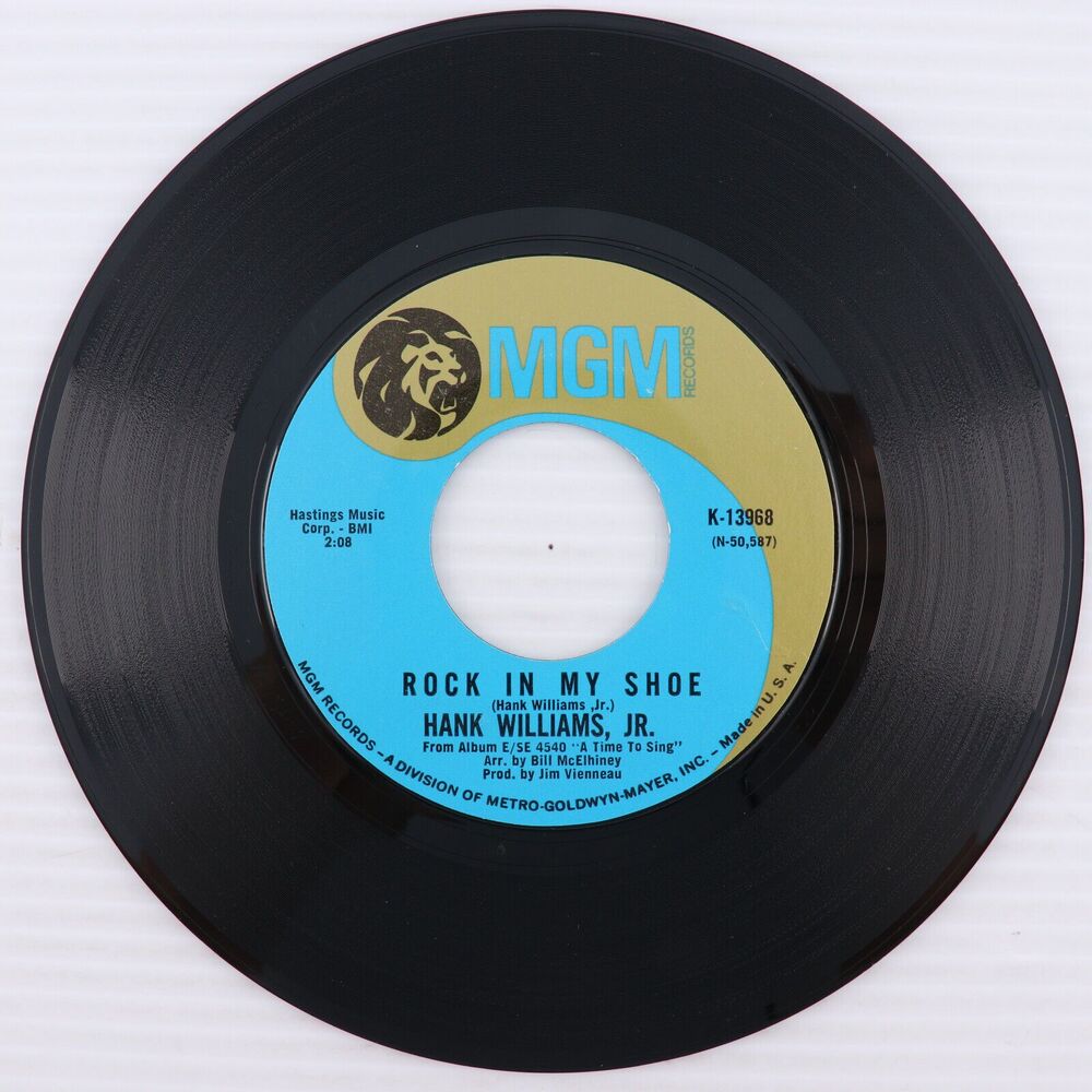 Hank Williams Jr. – It's All Over But The Crying / Rock In My Shoe 45 rpm Record - Picture 4 of 16